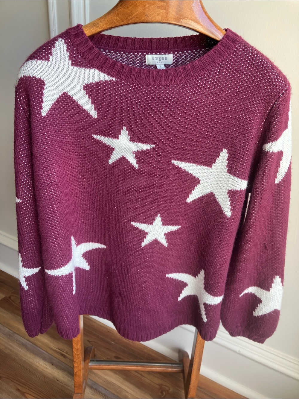 Umgee Plum Crewneck Sweater with White Star Motif
